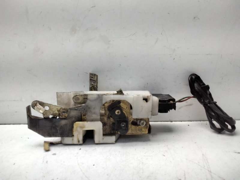 Recambio de cerradura puerta trasera izquierda para mazda 323 berlina (bg) glx referencia OEM IAM   92658