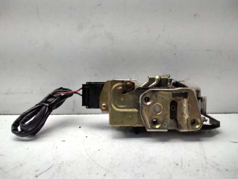 Recambio de cerradura puerta trasera izquierda para mazda 323 berlina (bg) glx referencia OEM IAM   92658