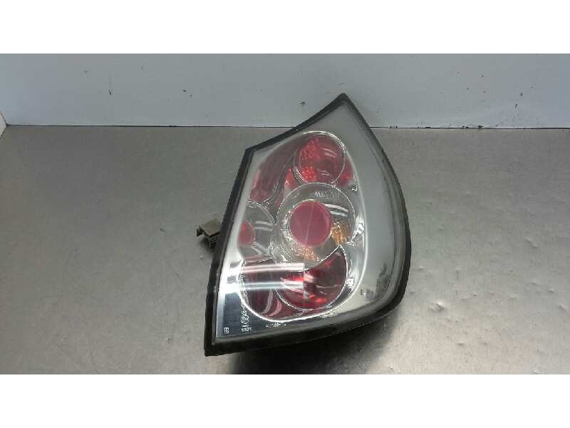 Recambio de piloto trasero derecho para renault scenic ii 1.9 dci diesel referencia OEM IAM   