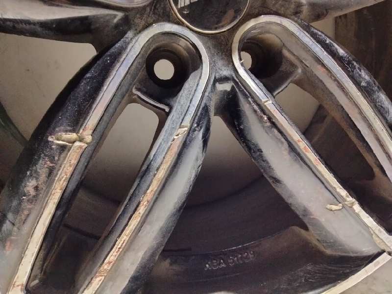 Recambio de llanta aluminio para volkswagen golf vi (5k1) referencia OEM IAM 18-5-TORNILLOS  