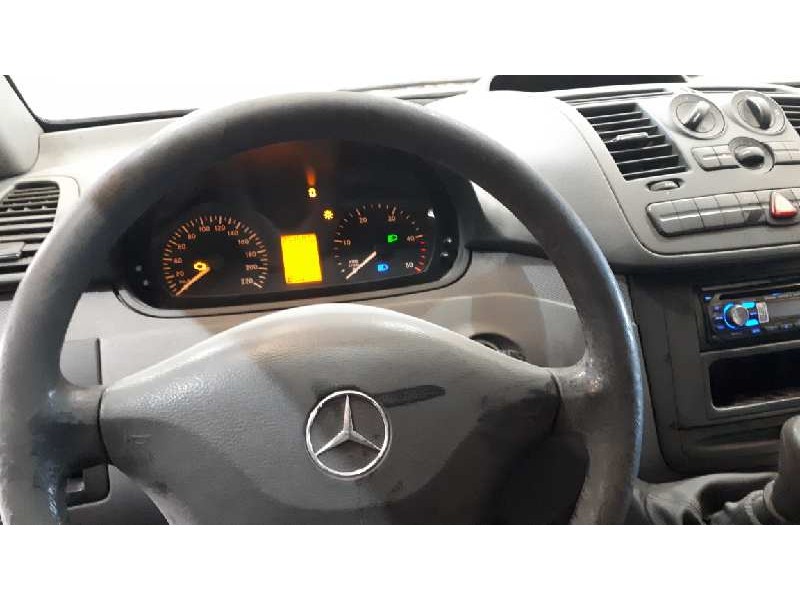 mercedes vito caja cerrada 6.03  del año 2009
