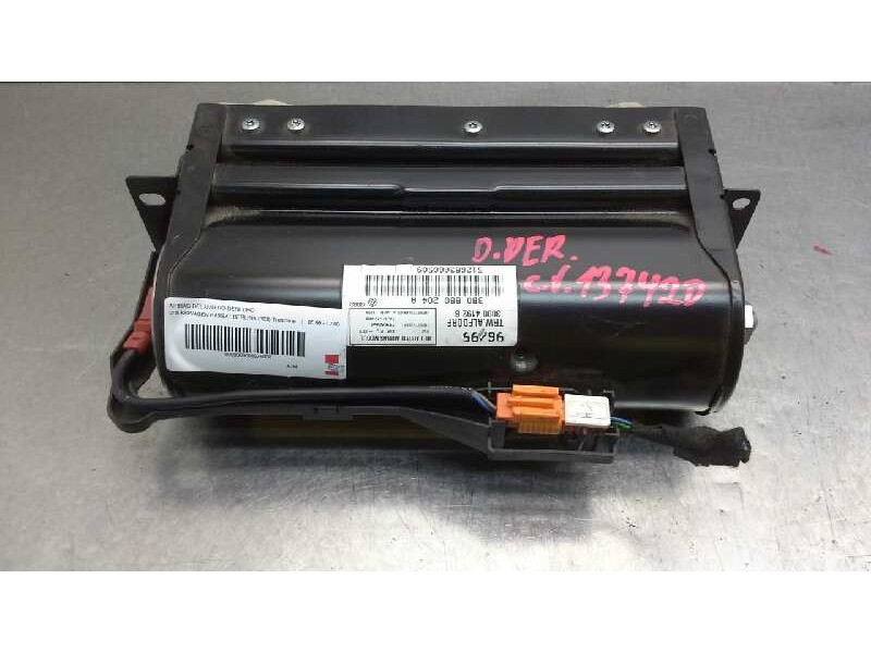 Recambio de airbag delantero derecho para volkswagen passat berlina (3b2) trendline referencia OEM IAM 3B0880204A  