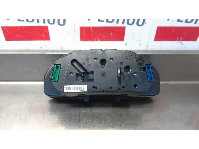 Recambio de cuadro instrumentos para volkswagen passat variant (3b6) highline referencia OEM IAM 8B0920829AVDD VDO 110.080.198/0