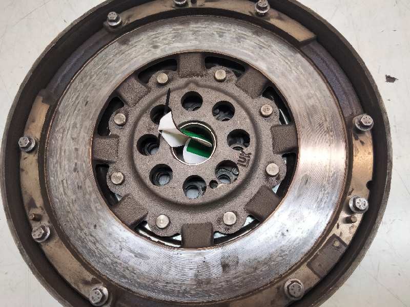 Recambio de volante motor para renault scenic iii grand limited referencia OEM IAM   