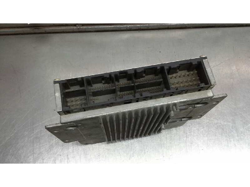 Recambio de centralita motor uce para mercedes clase e (w211) berlina 3.2 v6 18v cat referencia OEM IAM 0261204779 222 92883