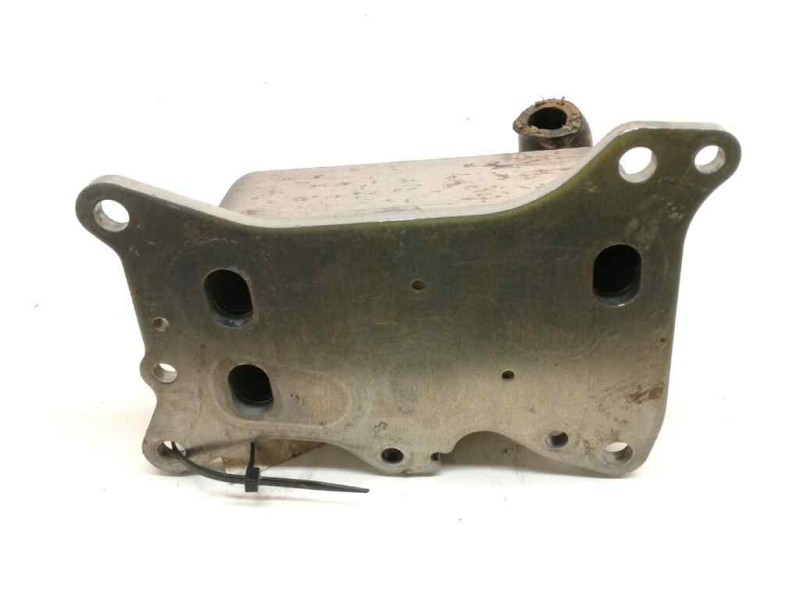 Recambio de enfriador aceite motor para mercedes clase a (w176) a 180 cdi blueefficiency (176.000) referencia OEM IAM A651180056
