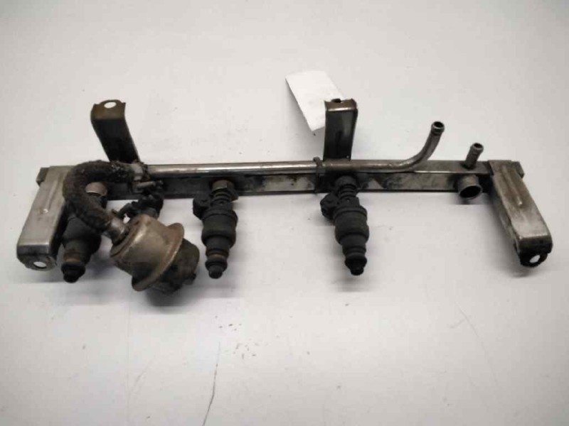 Recambio de rampa inyectora para opel ascona c referencia OEM IAM  OPEL ASCONA 93033