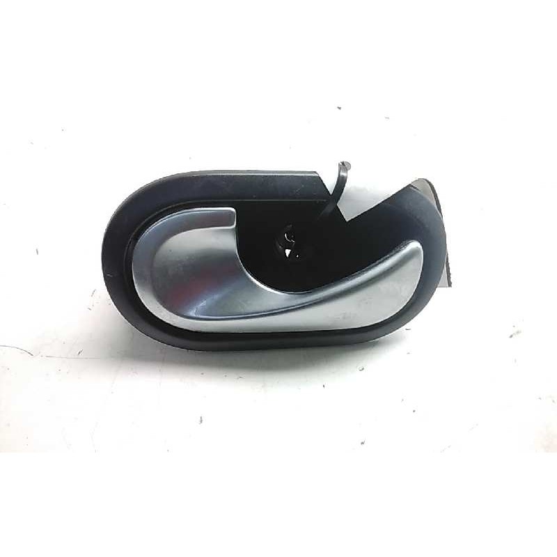 Recambio de maneta interior delantera izquierda para renault megane ii berlina 5p confort expression referencia OEM IAM 82002848