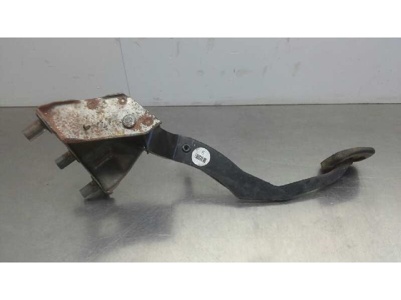 Recambio de pedal embrague para nissan note (e11e) acenta referencia OEM IAM   