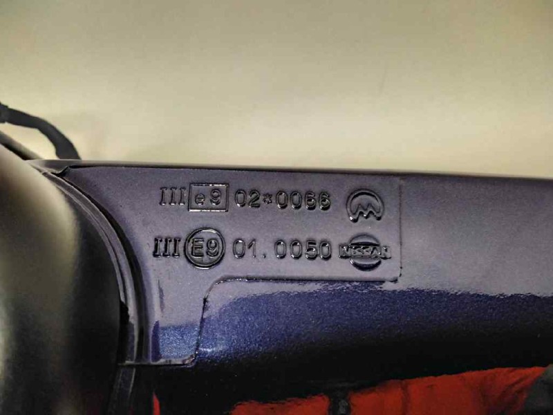 Recambio de retrovisor derecho para nissan terrano/terrano.ii (r20) referencia OEM IAM E9010050 AZUL 