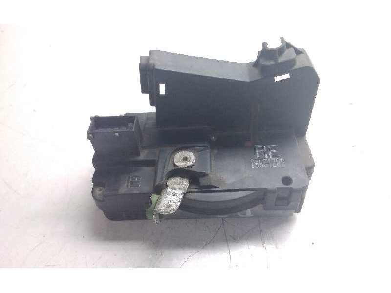 Recambio de cerradura puerta delantera derecha para opel astra g coupé 2.2 16v edition referencia OEM IAM RE13531Z00  