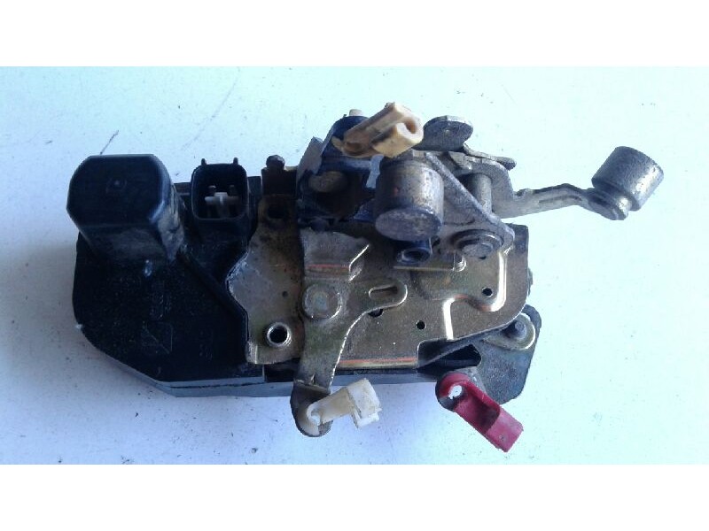 Recambio de cerradura puerta delantera derecha para chrysler voyager (rg) 2.5 crd se referencia OEM IAM 04717802AB  