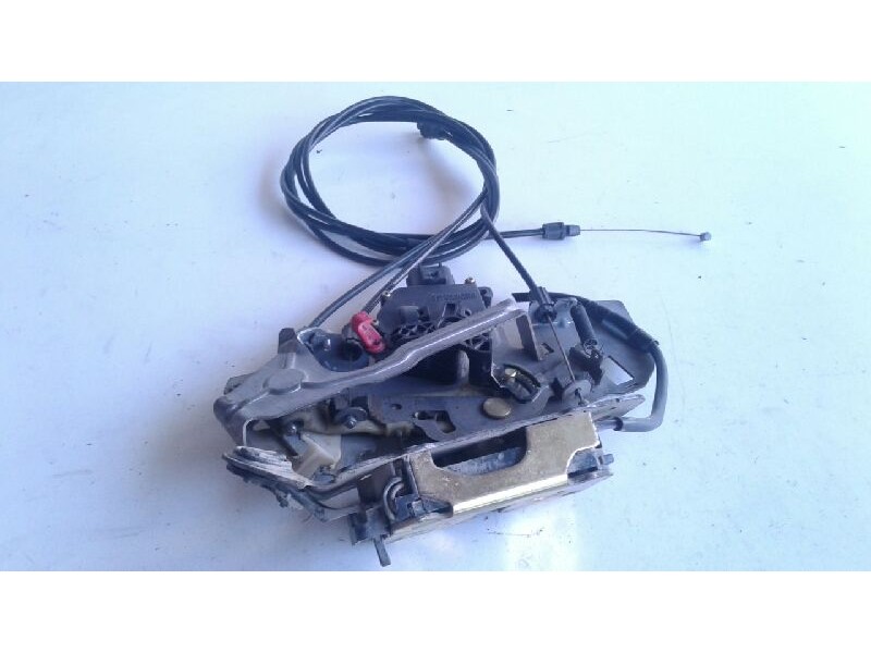 Recambio de cerradura puerta trasera izquierda para chrysler voyager (rg) 2.5 crd se referencia OEM IAM 05019049AA  