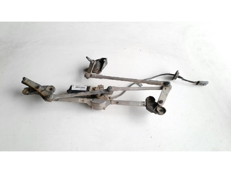 Recambio de motor limpia delantero para chrysler voyager (rg) 2.5 crd se referencia OEM IAM 05114534AA  