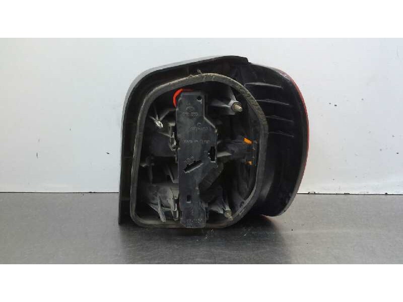 Recambio de piloto trasero izquierdo para volkswagen polo berlina (6n1) concept referencia OEM IAM   