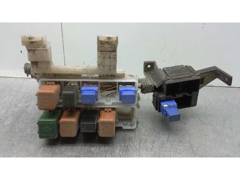 Recambio de caja fusibles para nissan x-trail (t30) 2.2 16v turbodiesel cat referencia OEM IAM   93535