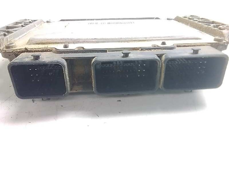 Recambio de centralita motor uce para renault megane ii berlina 5p confort expression referencia OEM IAM 8200509516  