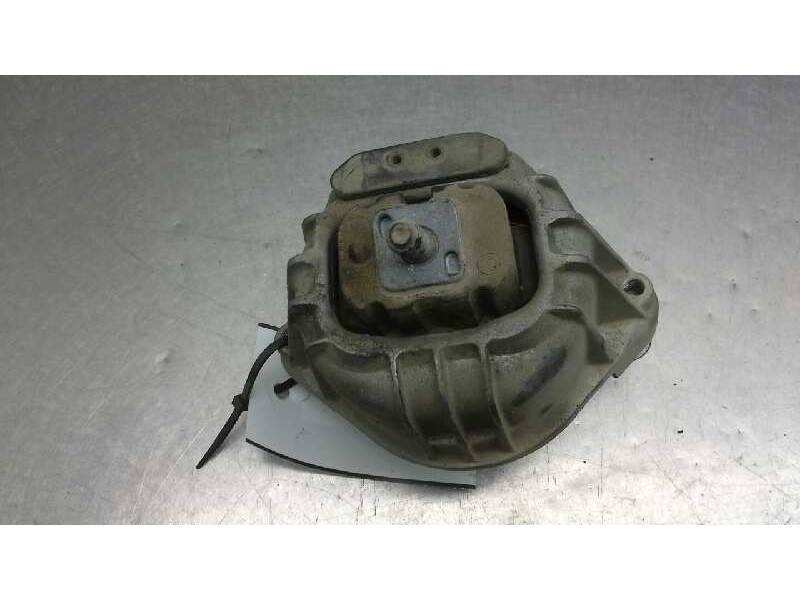 Recambio de soporte motor derecho inferior para bmw serie 3 berlina (e90) 320d referencia OEM IAM 676880003  