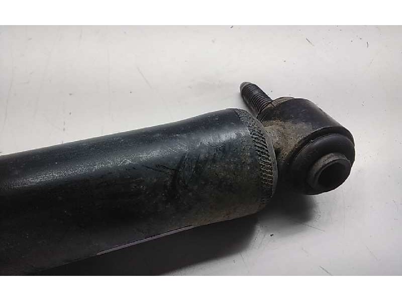 Recambio de amortiguador trasero derecho para nissan qashqai (j11) acenta referencia OEM IAM 562104EA2C  
