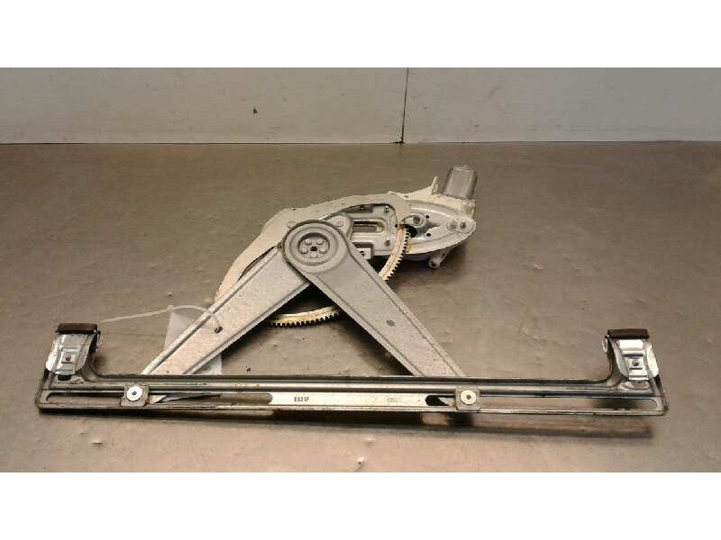 Recambio de elevalunas delantero derecho para ford focus c-max (cap) trend (d) referencia OEM IAM 3M51-R23200-BC  