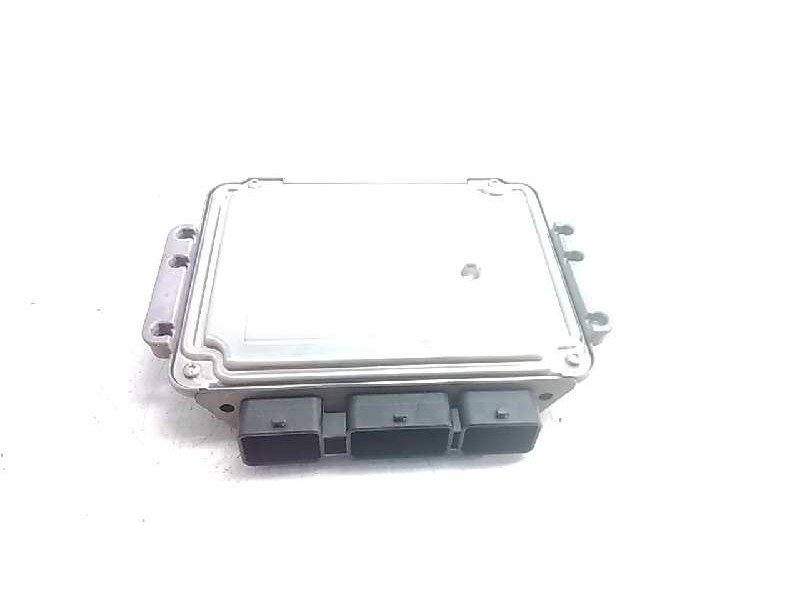 Recambio de centralita motor uce para citroen c4 berlina premier referencia OEM IAM 9655943580 0281011863 