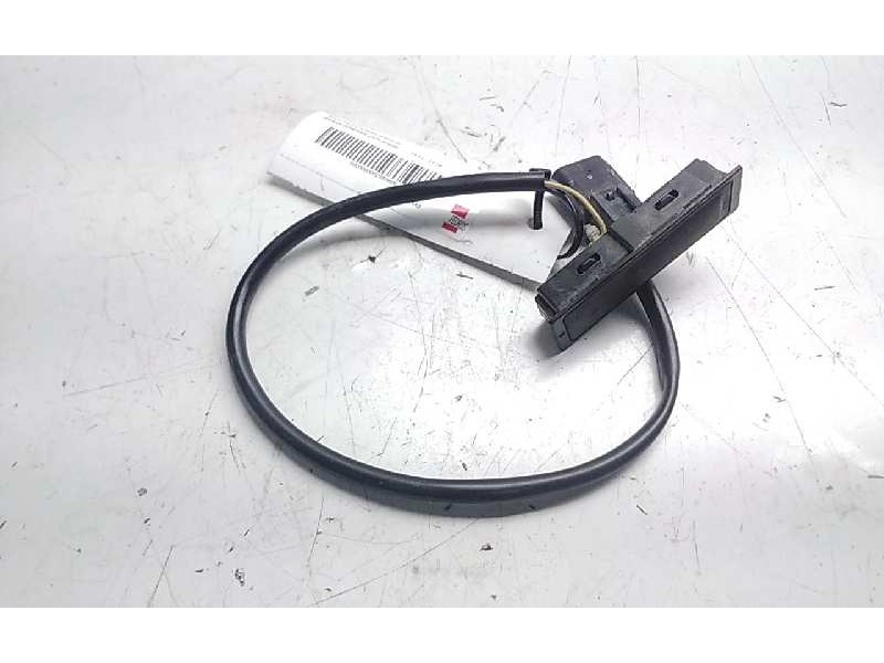 Recambio de maneta exterior porton para nissan qashqai (j11) acenta referencia OEM IAM 6820K3  