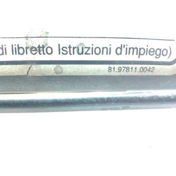 Recambio de pistón abatimiento cabina para man tgl 12.210 tgl 12.210 4x2bb referencia OEM IAM 81978110042  