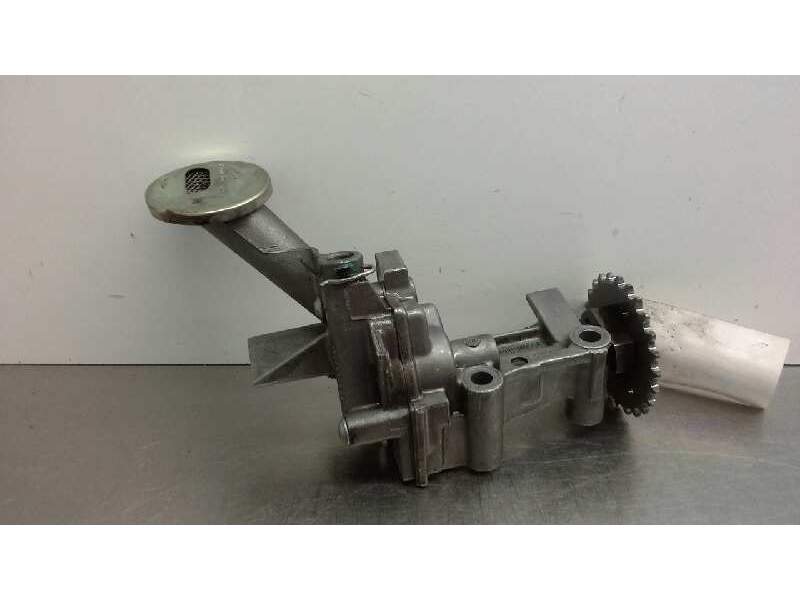 Recambio de bomba aceite para renault 19 hatchback (b/c53) tde referencia OEM IAM 7700600252  