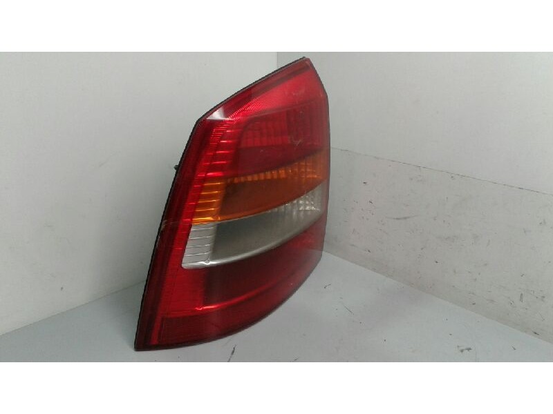 Recambio de piloto trasero izquierdo para opel astra g berlina sport referencia OEM IAM   