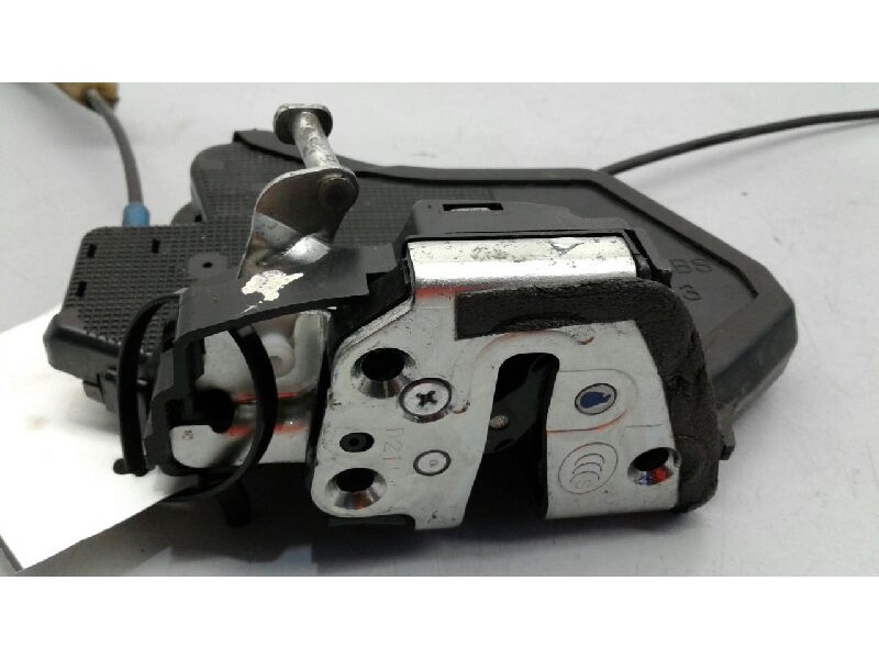 Recambio de cerradura puerta trasera izquierda para toyota avensis berlina (t25) 2.2 d-4d executive sedán (4-ptas.) referencia O