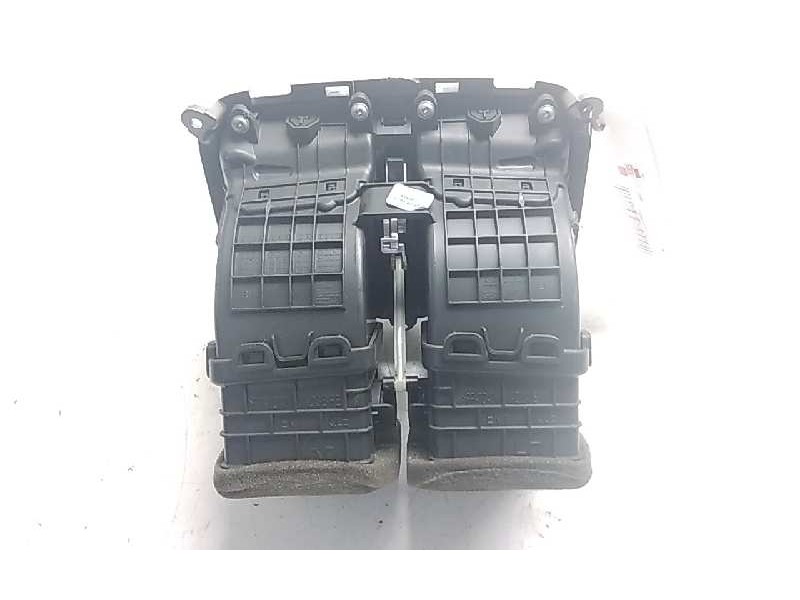 Recambio de aireador trasero central para kia sportage 1.6 cat referencia OEM IAM   