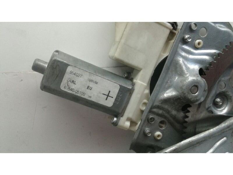 Recambio de elevalunas trasero izquierdo para toyota avensis berlina (t25) 2.2 d-4d executive sedán (4-ptas.) referencia OEM IAM