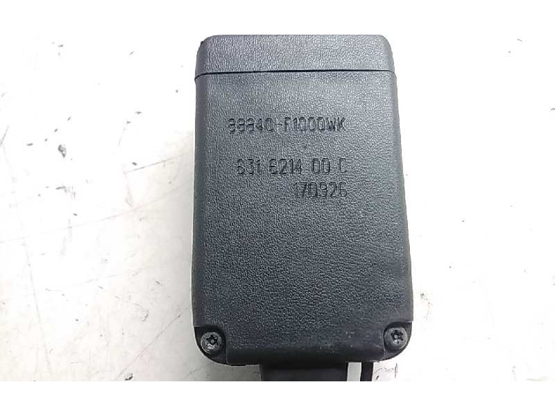 Recambio de enganche delantero derecho para kia sportage 1.6 cat referencia OEM IAM 631621400C  