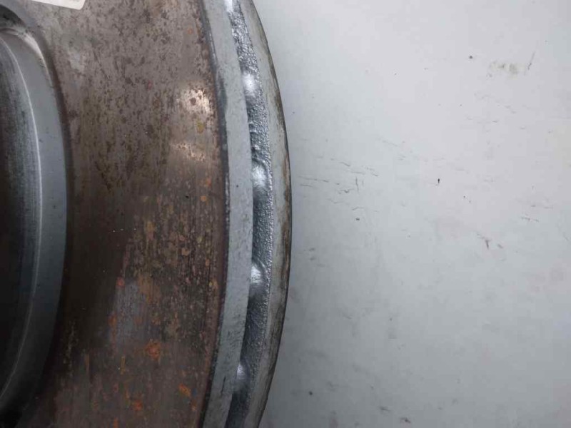 Recambio de disco freno delantero para seat arona style edition referencia OEM IAM 2G0615301H  