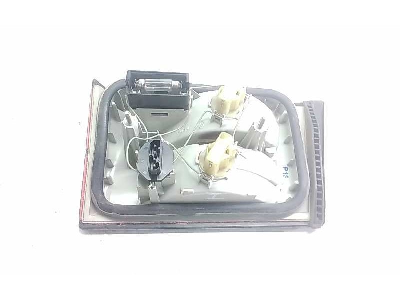 Recambio de piloto trasero izquierdo porton para bmw serie 5 berlina (e34) 535i referencia OEM IAM 1384011L  