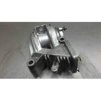 Recambio de soporte valvula egr para renault scenic ii luxe privilege referencia OEM IAM 8200542998  