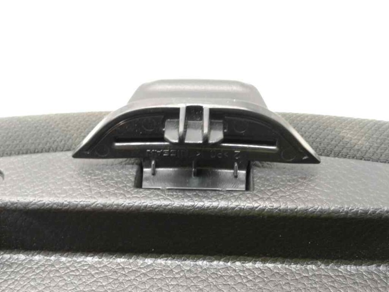 Recambio de apoyabrazos central para nissan np300 pick-up (d23) acenta double cab 4x4 referencia OEM IAM   