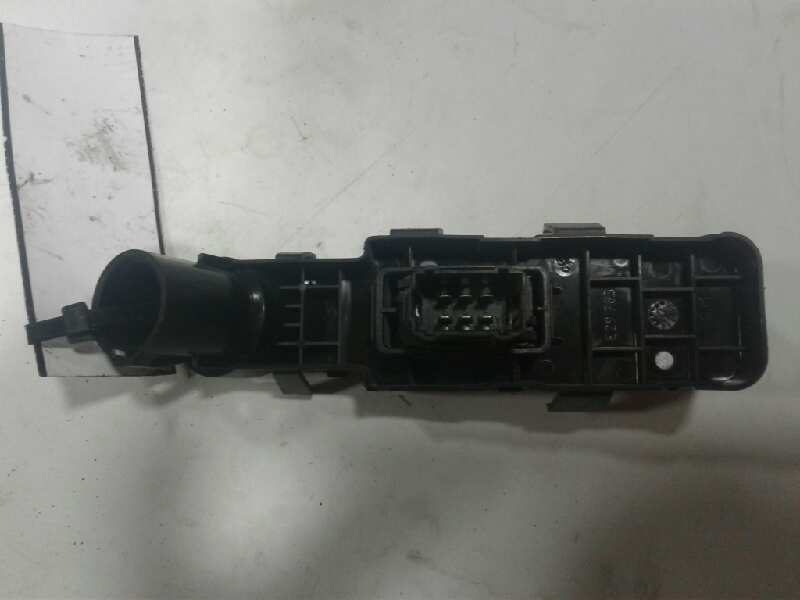 Recambio de mando elevalunas delantero derecho para peugeot 207 xad referencia OEM IAM   