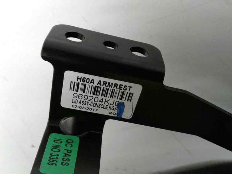 Recambio de apoyabrazos central para nissan np300 pick-up (d23) acenta double cab 4x4 referencia OEM IAM   