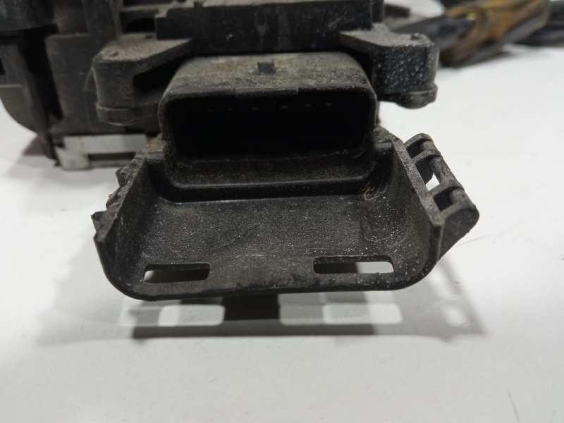 Recambio de cerradura puerta delantera derecha para peugeot 207 xad referencia OEM IAM 24095815  