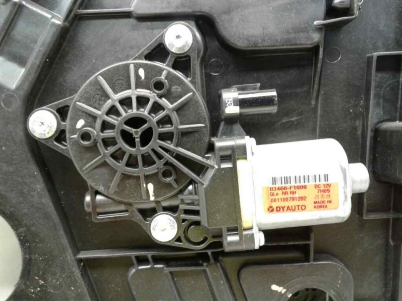 Recambio de elevalunas trasero derecho para kia sportage 1.6 cat referencia OEM IAM 83480F1040  