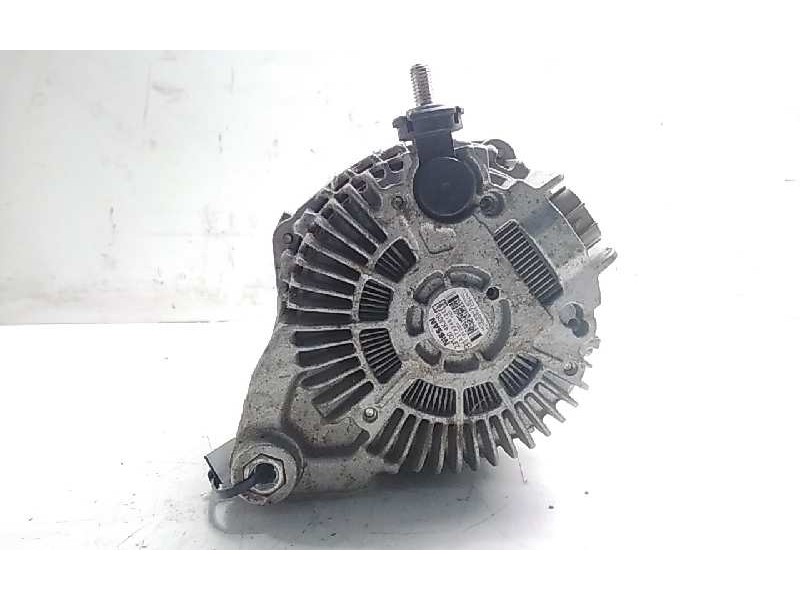 Recambio de alternador para nissan np300 pick-up (d23) acenta double cab 4x4 referencia OEM IAM   