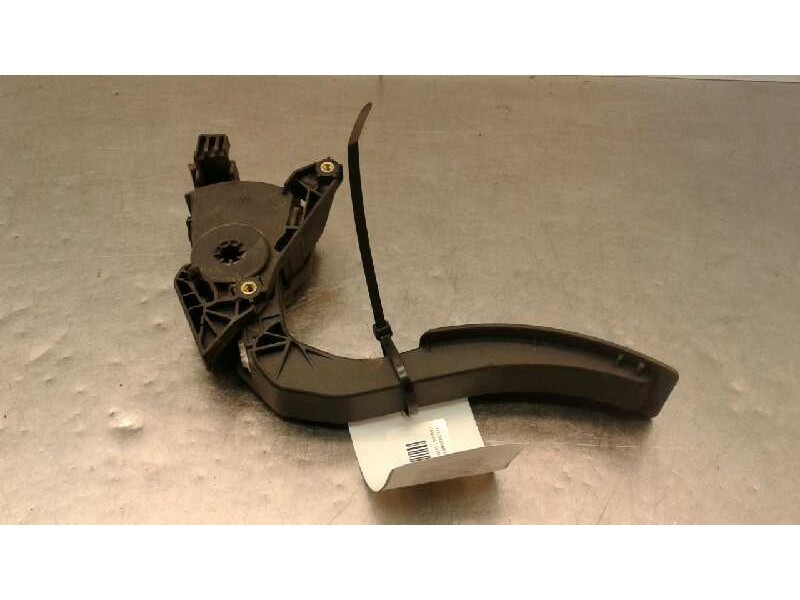 Recambio de potenciometro pedal para renault clio iv dynamique referencia OEM IAM 180029347R  