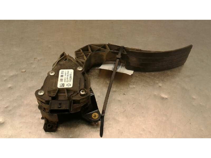 Recambio de potenciometro pedal para renault clio iv dynamique referencia OEM IAM 180029347R  
