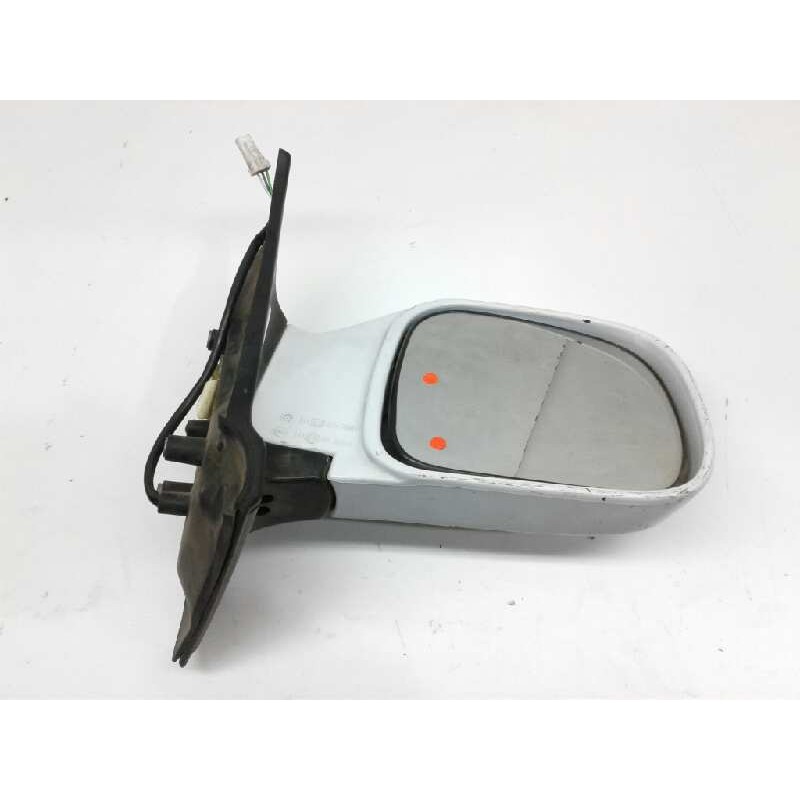 Recambio de retrovisor derecho para nissan vanette cargo referencia OEM IAM E9020067 BLANCO 