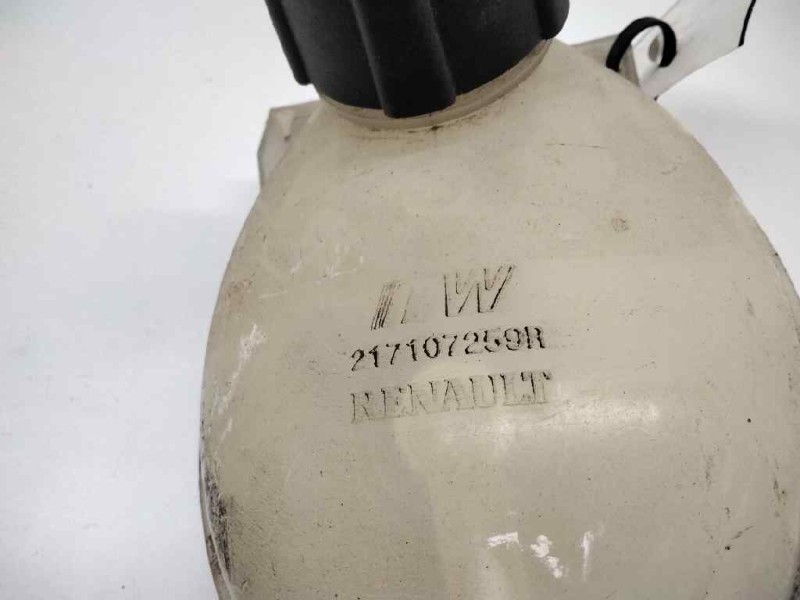 Recambio de deposito expansion para renault clio iv dynamique referencia OEM IAM 217107259R  
