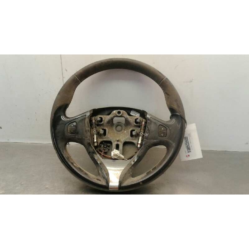 Recambio de volante para renault clio iv dynamique referencia OEM IAM 62118822  