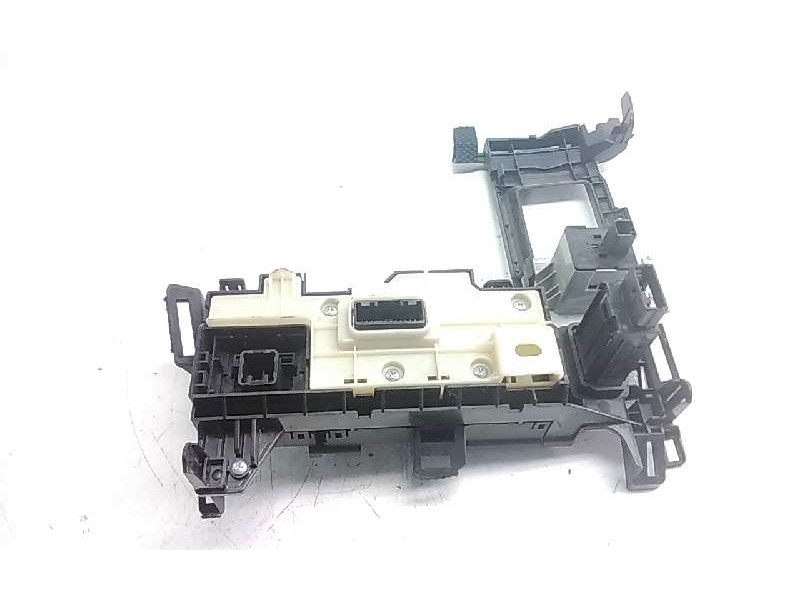 Recambio de mando multifuncion para lexus ct 200h referencia OEM IAM   