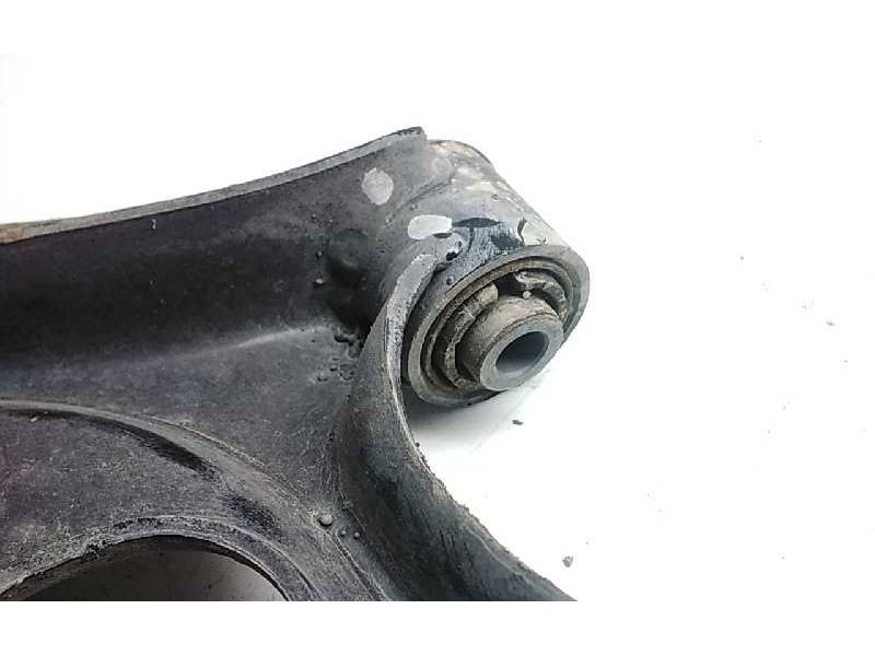 Recambio de brazo suspension inferior delantero derecho para kia sportage 1.6 cat referencia OEM IAM   