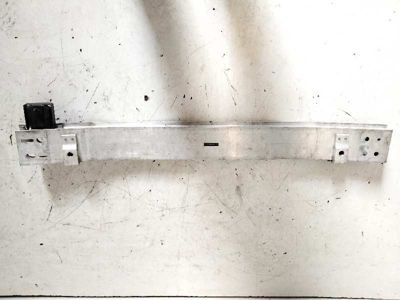 Recambio de refuerzo paragolpes trasero para lexus ct 200h referencia OEM IAM   